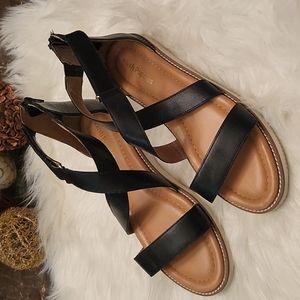 Hush Puppies sandles sz 12, great condition